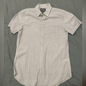 Bonobos Men's Seersucker Short Sleeve Button Down Dog Paw Pattern Shirt